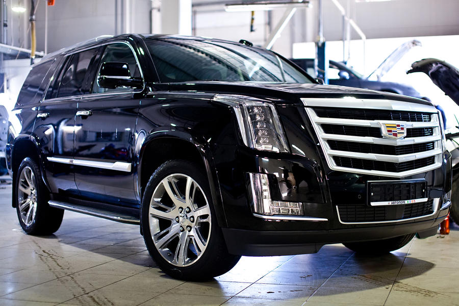 Cadillac Escalade 2017 1
