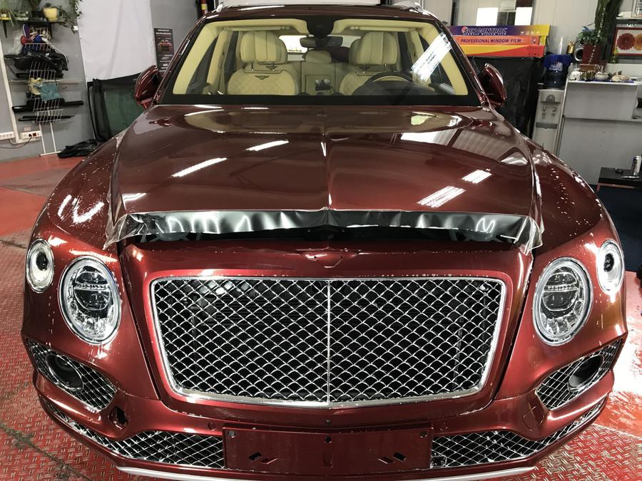 Bentley Bentayga 7